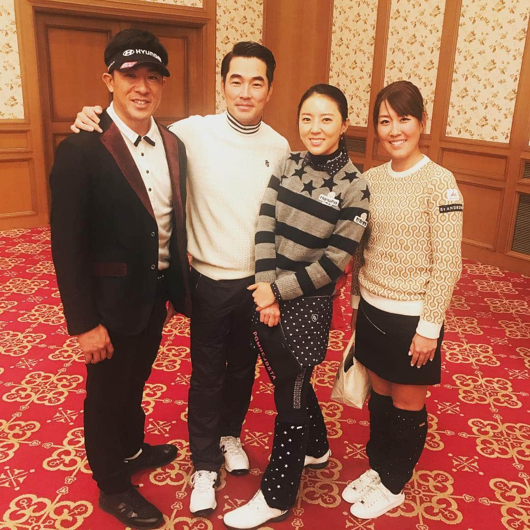 福田真未さんのインスタグラム写真 - (福田真未Instagram)「川奈でパーリーゲイツカップがありました☺️「St ANDREWS」のウェアを着て一年戦いました✨ ありがとうございました✨ 小田急ハルクのレッスン会も 皆さまありがとうございました❤️ #上井さん楽しい #ヒョンソン楽しい #チェヨンは綺麗 #りさちゃん可愛い #とても楽しい1日でした❤️ #standrews @standrews_jp」12月13日 18時56分 - fukudamami32