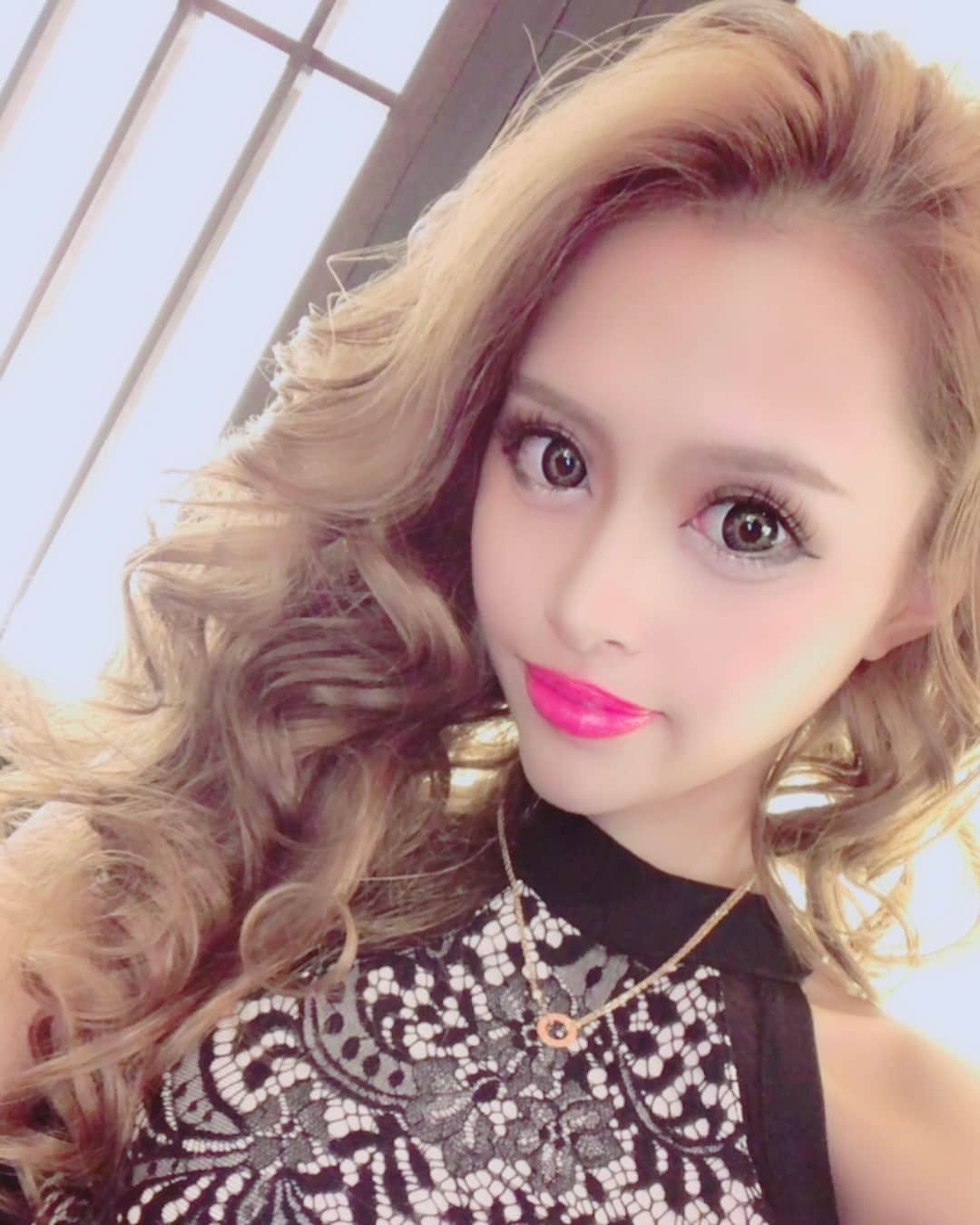 のインスタグラム：「ポケパラ撮影でした💓 来月できあがる❤楽しみー😍💕✨ #ポケパラ #ポケパラ関西 #祇園 #京都 #キャバクラ #キャバ嬢 #gion #kyoto #japan」