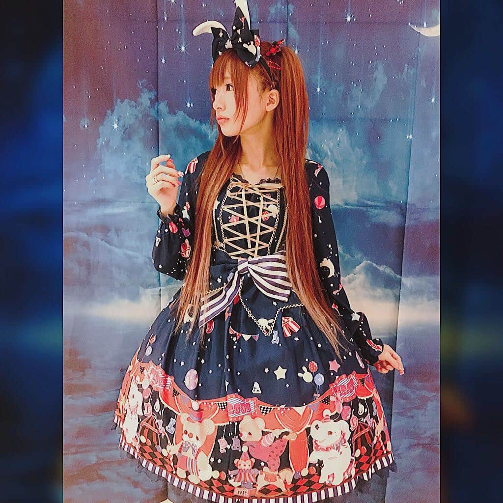 椎名ひかり（ひかりん）さんのインスタグラム写真 - (椎名ひかり（ひかりん）Instagram)「#toalice #トゥアリス #竹下通り #原宿 #ロリータファッション #ロリータ #うさみみ」12月14日 5時52分 - pikarin_shiina