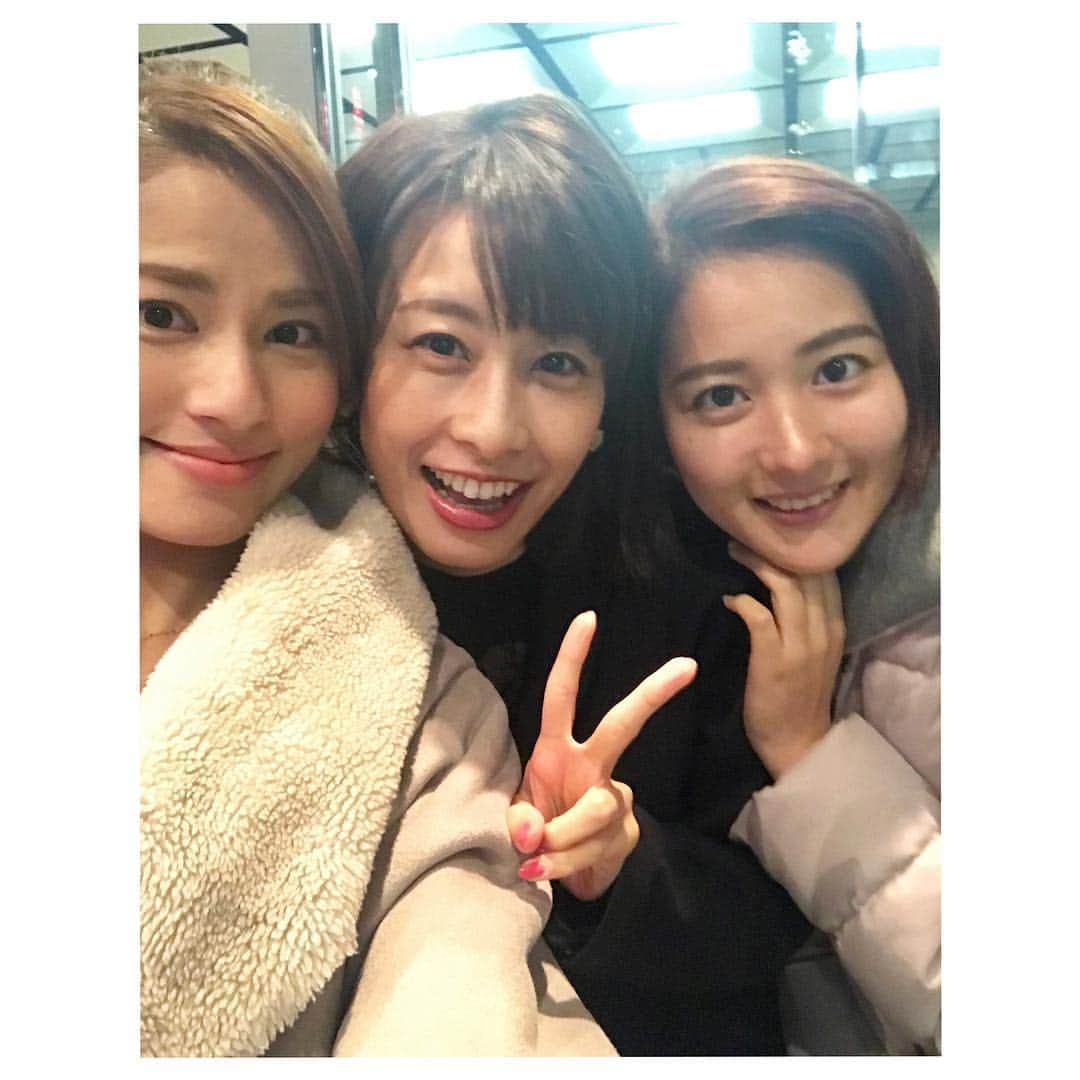 永島優美さんのインスタグラム写真 - (永島優美Instagram)「* 今夜は加藤さんと亜子ちゃんと クラシックコンサートへ🎻✨ * 素晴らしい歌声と演奏に心底癒されました😚 幸せ気分のまま…おやすみなさい🐏♡ * #めざましクラシックス #めざクラ #加藤綾子 さん #永尾亜子 アナ #司会の軽部さん」12月13日 22時19分 - yuumi_nagashima