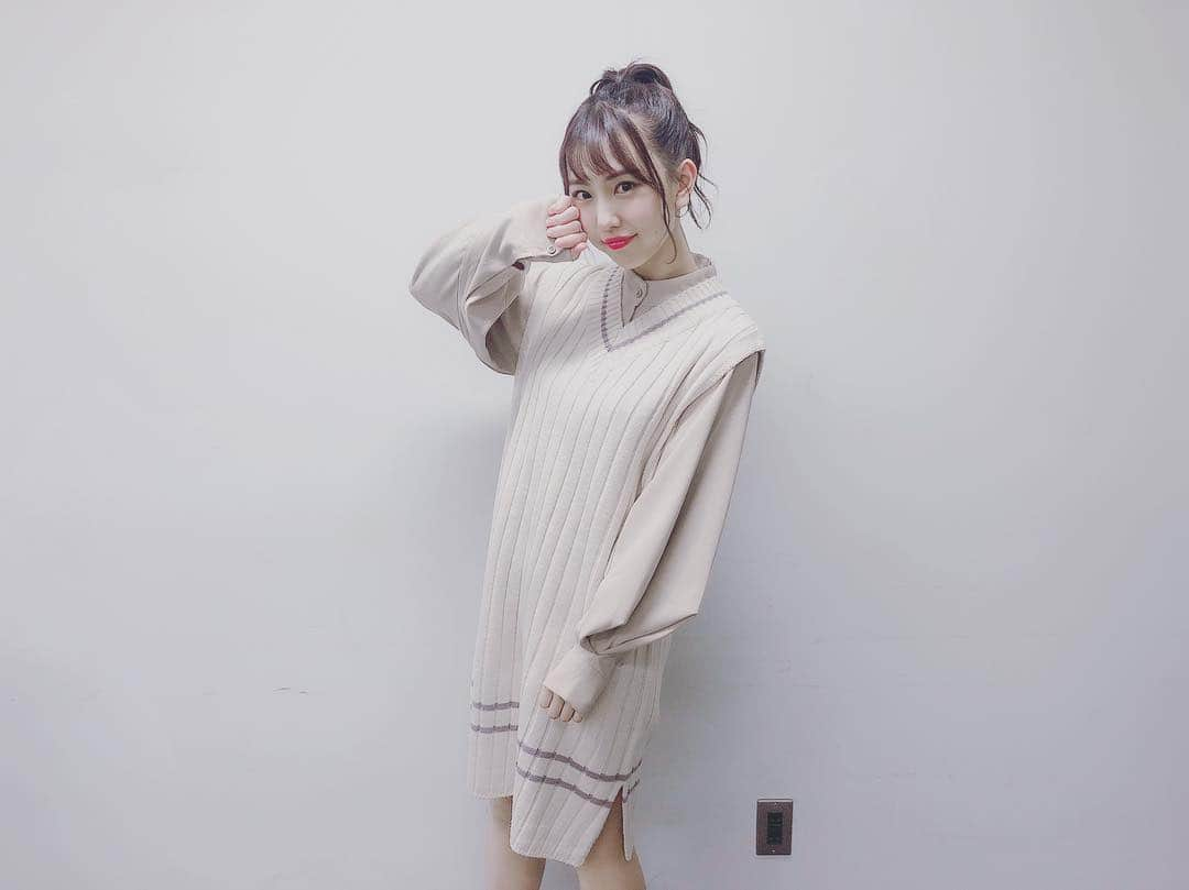 熊崎晴香さんのインスタグラム写真 - (熊崎晴香Instagram)「﻿ ♡♡♡﻿ ﻿ ﻿ #ootd #ニット #ワンピース #beige #gogosing #fashion #gn #ポニーテール #hair #hairstyle #🐴」12月13日 23時39分 - kumakuma9810