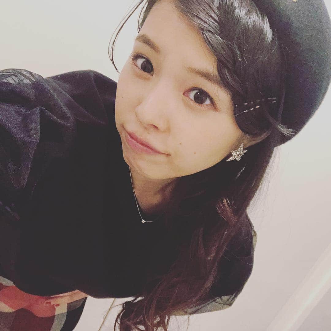 岡村いずみさんのインスタグラム写真 - (岡村いずみInstagram)「シネマのミカタ、今日はいっぱい新作を紹介しました！ 『マイ・サンシャイン』 『シシリアン・ゴースト・ストーリー』 『アリー／スター誕生』 『シュガー・ラッシュ：オンライン』 『こんな夜更けにバナナかよ 愛しき実話』 『いつか家族に』 来週は4MC総出演の年末豪華版！！お楽しみに🙆🏻‍♀️❤️ #シネマのミカタ #前髪あみあみしてもらった」12月14日 0時28分 - mie_1225