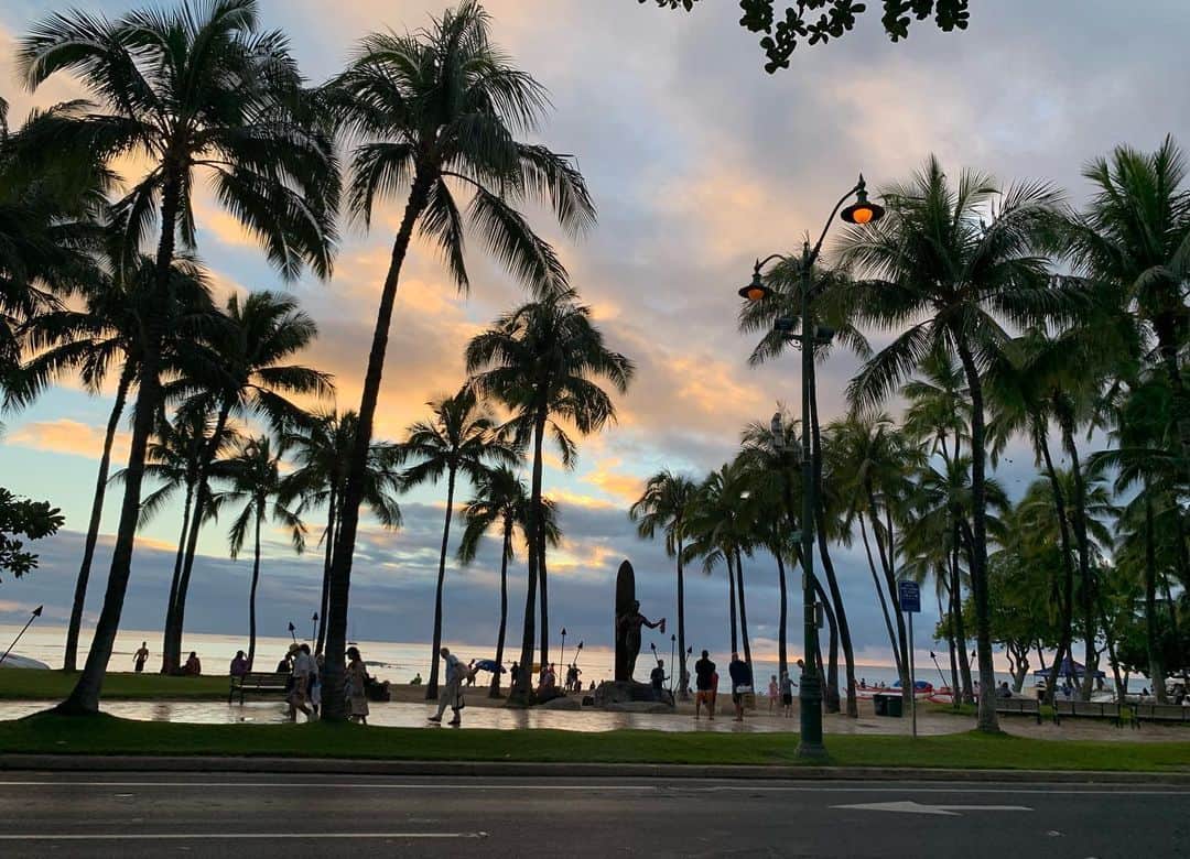 中村優さんのインスタグラム写真 - (中村優Instagram)「たくさん歩きました🏖🌈 #hawaii#beach#優trip」12月14日 3時00分 - nkmr_yu