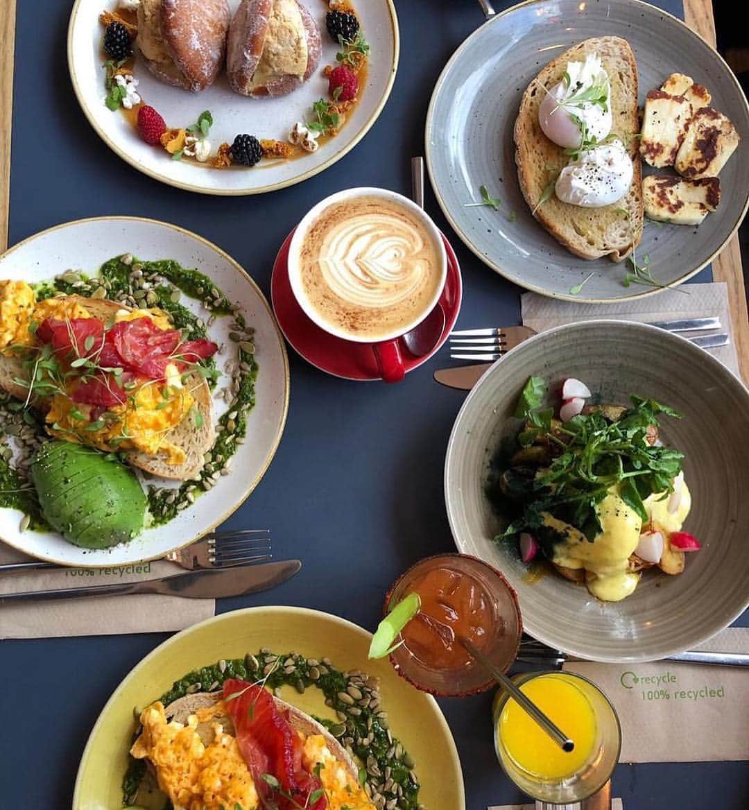 Top Cat Photoのインスタグラム：「TOP London 🍽 ☕️ @thefriendsofours 📷 @natsfoodworld •  #toplondonresto #eatlikealocal #eatlikeaboss Look at the featured gallery to share the ❤️ #communityfirst #london #uk #toplondonphoto」