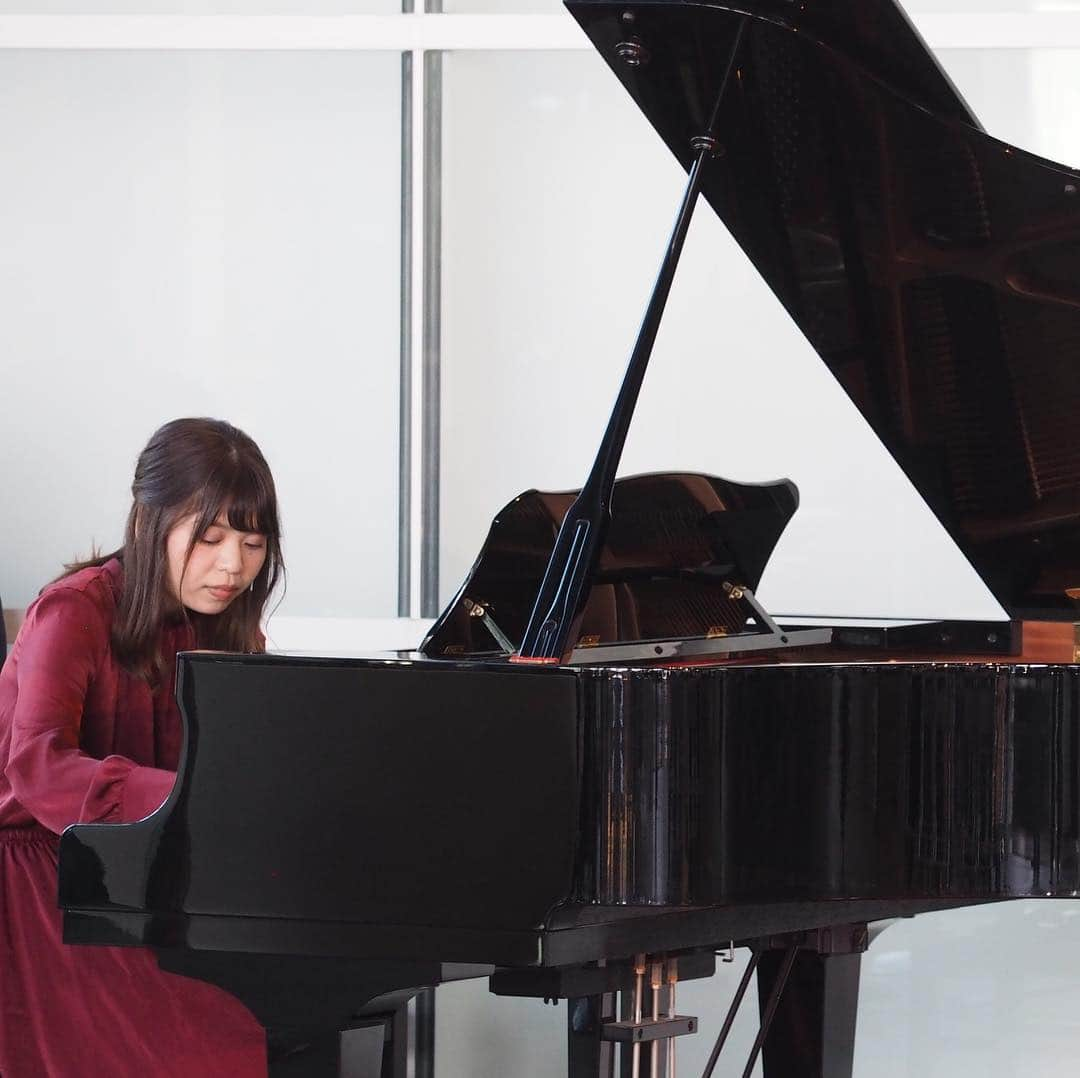 福岡女子短期大学さんのインスタグラム写真 - (福岡女子短期大学Instagram)「🎹音楽科コンサート情報🎹 本日、12月14日（金）14時・15時から #九州国立博物館 1階カフェスペースにて、「きゅーはくカフェコンサート」を開催しました。次回は2月開催予定です。詳細は改めてお知らせいたします。 . ⚜️パガニーニによる大練習曲より 第3番「ラ・カンパネラ」 F.リスト 作曲 ピアノ　永野 智美 . 〈福岡女子短期大学〉 福岡県太宰府市五条四丁目16番1号 電話:092-922-4034(代表) FAX:092-922-6453(代表) ※大学案内などの資料請求は本学ホームページからお願いします。 . . #福岡女子短期大学 #音楽科 #福岡女子短期大学音楽科 #コンサート #演奏会 #演奏 #音楽 #ステージ #九州国立博物館 #音楽が好きな人と繋がりたい #カフェコンサート #大学生 #青春フォトグラフ  #pianopiano  #music #キラキラ女子  #女子大生 #concert  #ピアノ #音楽大好き #ピアニスト #ピアノ演奏  #ピアノ動画  #ピアノ大好き #音楽が好き #classicmusic  #piano  #pianist  #pianolover」12月14日 16時09分 - fukuoka_wjc