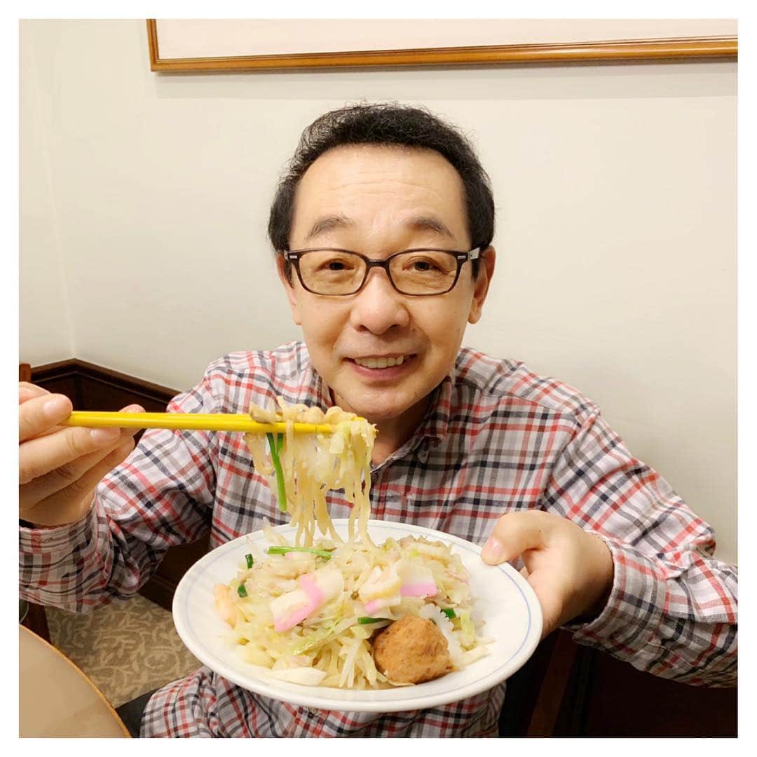 さだまさしさんのインスタグラム写真 - (さだまさしInstagram)「たまには皿うどんもね👍 太麺です🤩 . #皿うどん太麺  #江山楼  #さだまさし  #sadamasashi」12月14日 16時26分 - sada_masashi