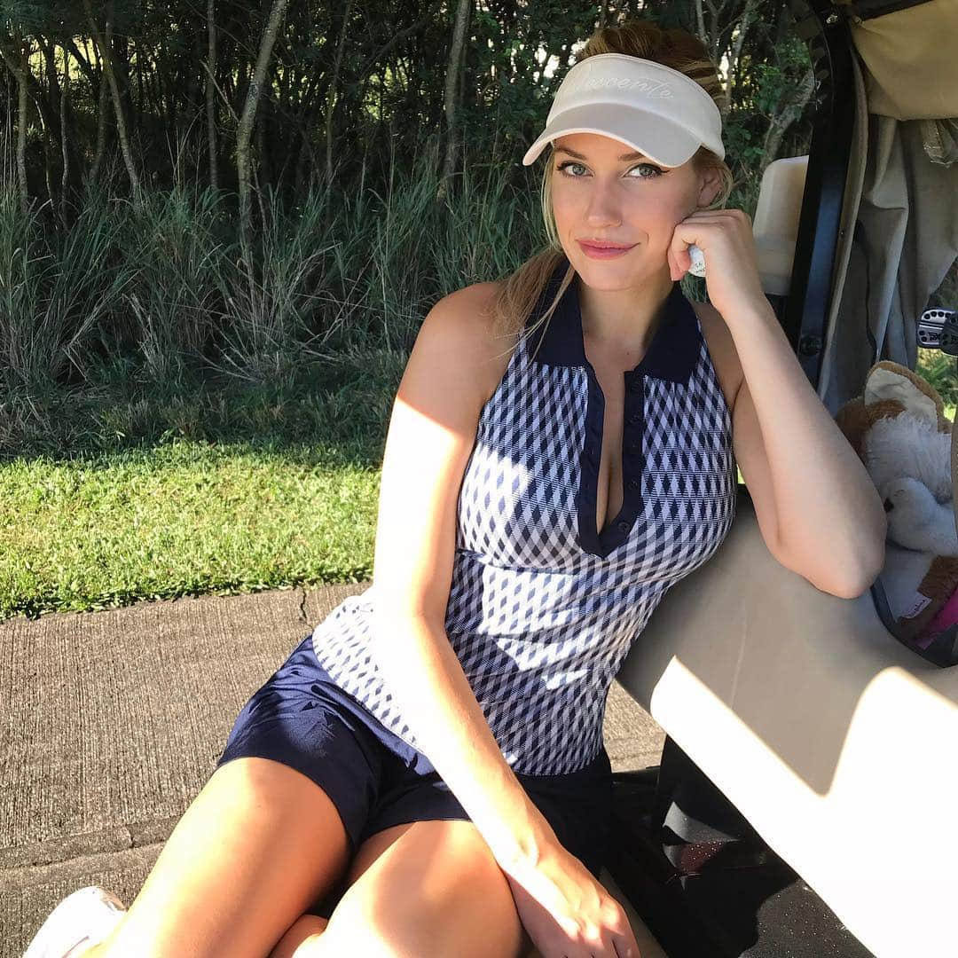 ペイジ・スピラナックさんのインスタグラム写真 - (ペイジ・スピラナックInstagram)「New YouTube course vlog from @golfatkapalua the Plantation course is now up! One of the coolest courses I’ve played🌺 Link in bio to watch!」12月15日 1時13分 - _paige.renee