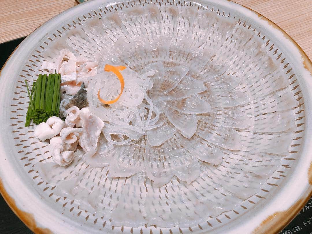 金田彩奈のグルメインスタ