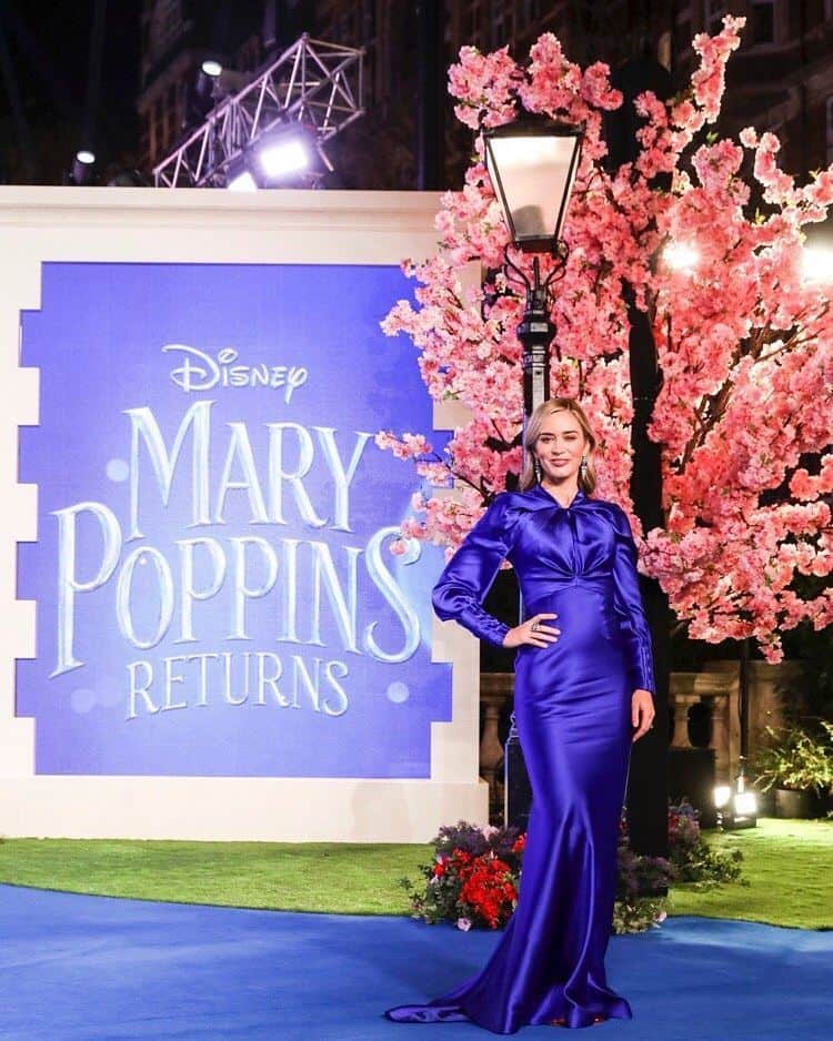 エミリー・ブラントのインスタグラム：「#MaryPoppinsReturns European premiere💙」