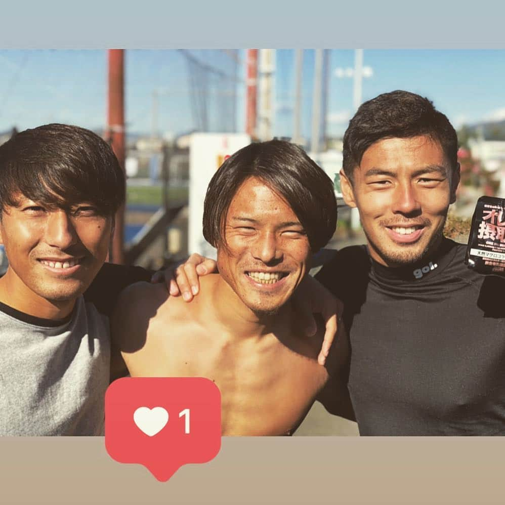 柿木亮介さんのインスタグラム写真 - (柿木亮介Instagram)「いつもの3人組👏👏👏 #2018#藤枝MYFC#同期#最後まで一緒#最高の仲間#いい写真ですねー」12月15日 9時25分 - kaki20official