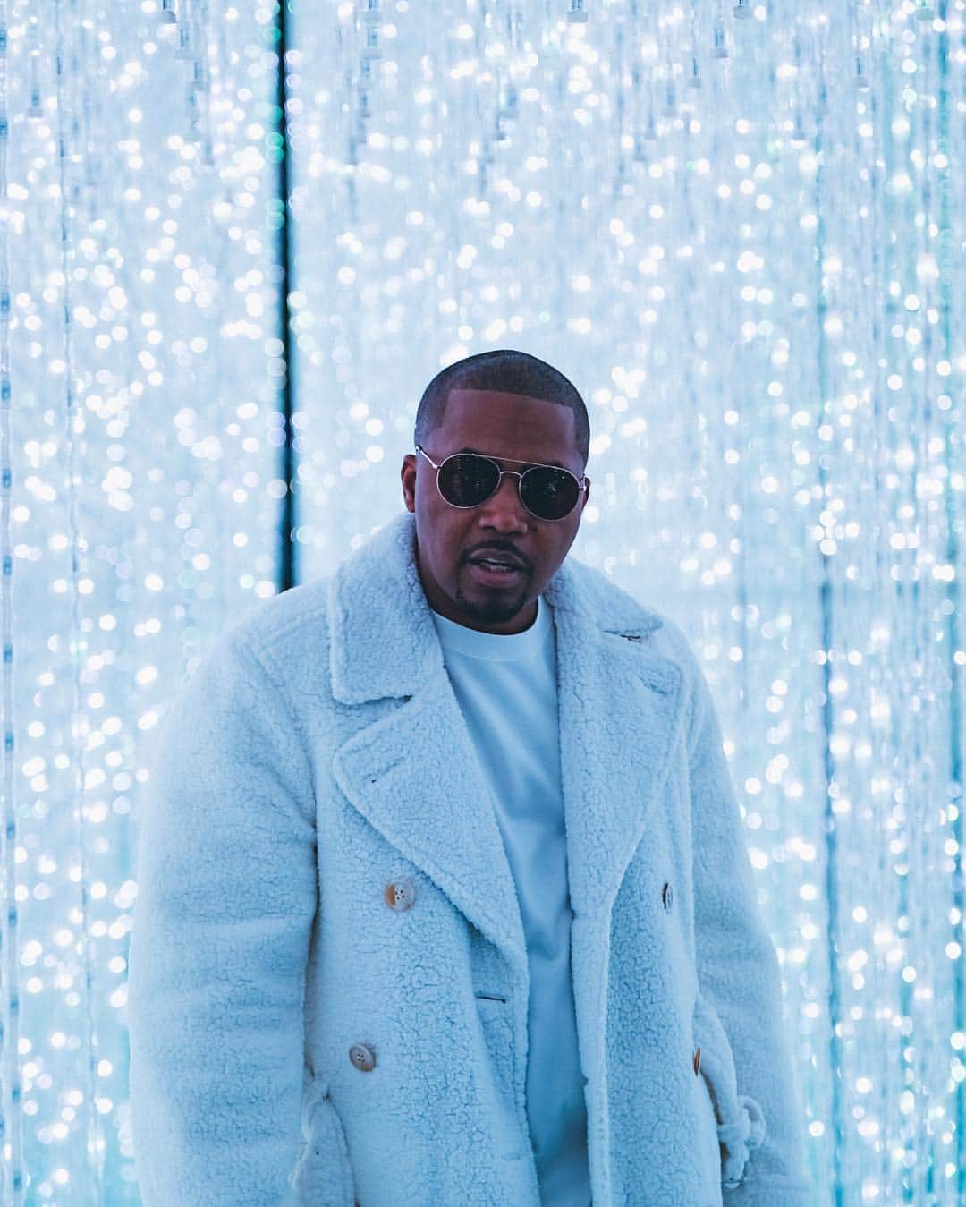 Yuma Yamashitaさんのインスタグラム写真 - (Yuma YamashitaInstagram)「Shoot for "Echo" @therealswizzz feat @nas #nas #swizzbeatz  #teamlab」12月15日 19時40分 - yuma1983
