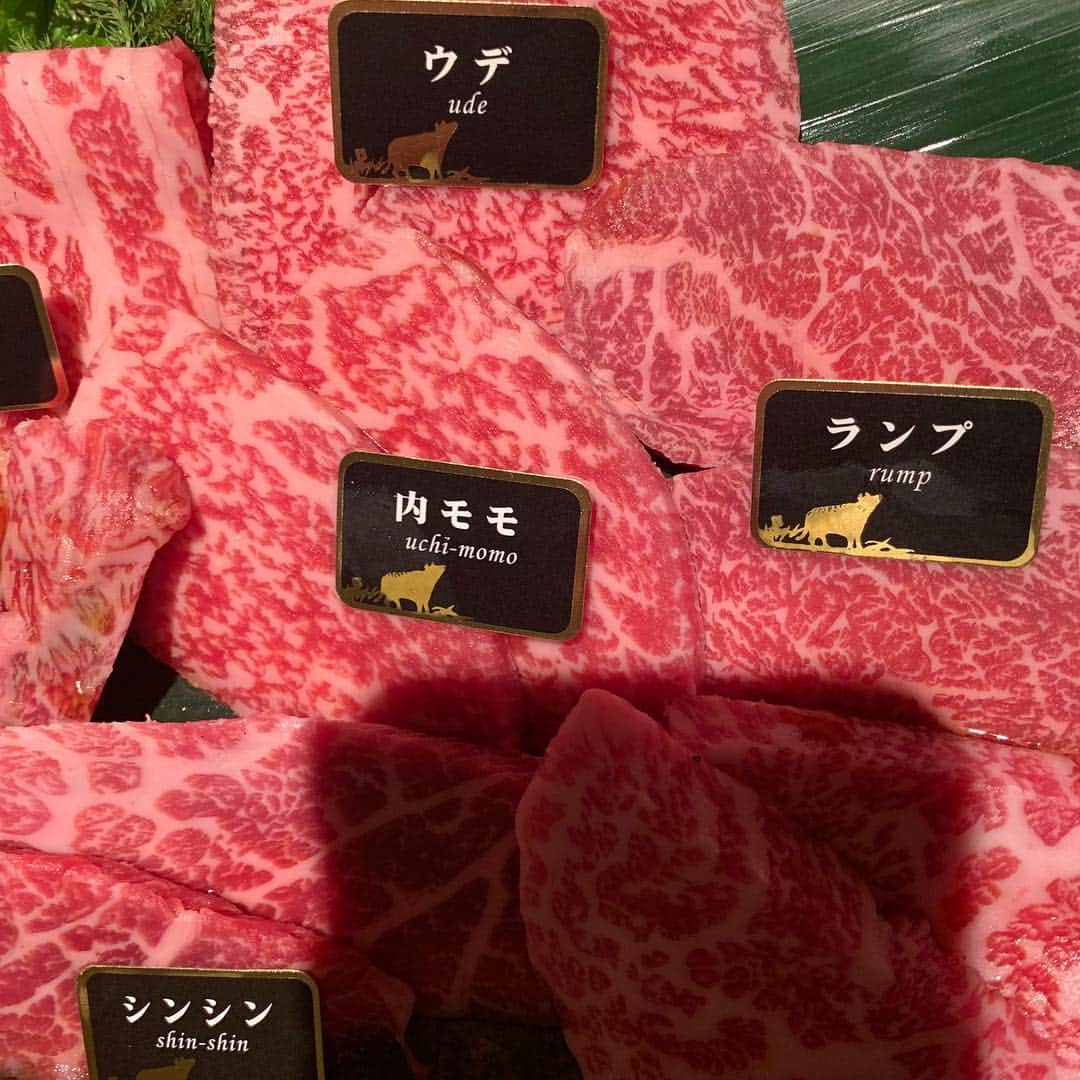 徳本夏恵（なちょす）さんのインスタグラム写真 - (徳本夏恵（なちょす）Instagram)「べっぴんでした。＾＾ . #焼肉#なちょにゃん#渋谷#tokyo」12月15日 16時15分 - nachos_kimono