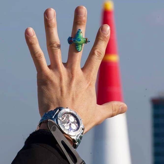 能勢雄一のインスタグラム：「I’m waiting @redbullairrace 2019 season. Photo by TIPP/ @taroimahara  #airrace #yoshi_muroya」