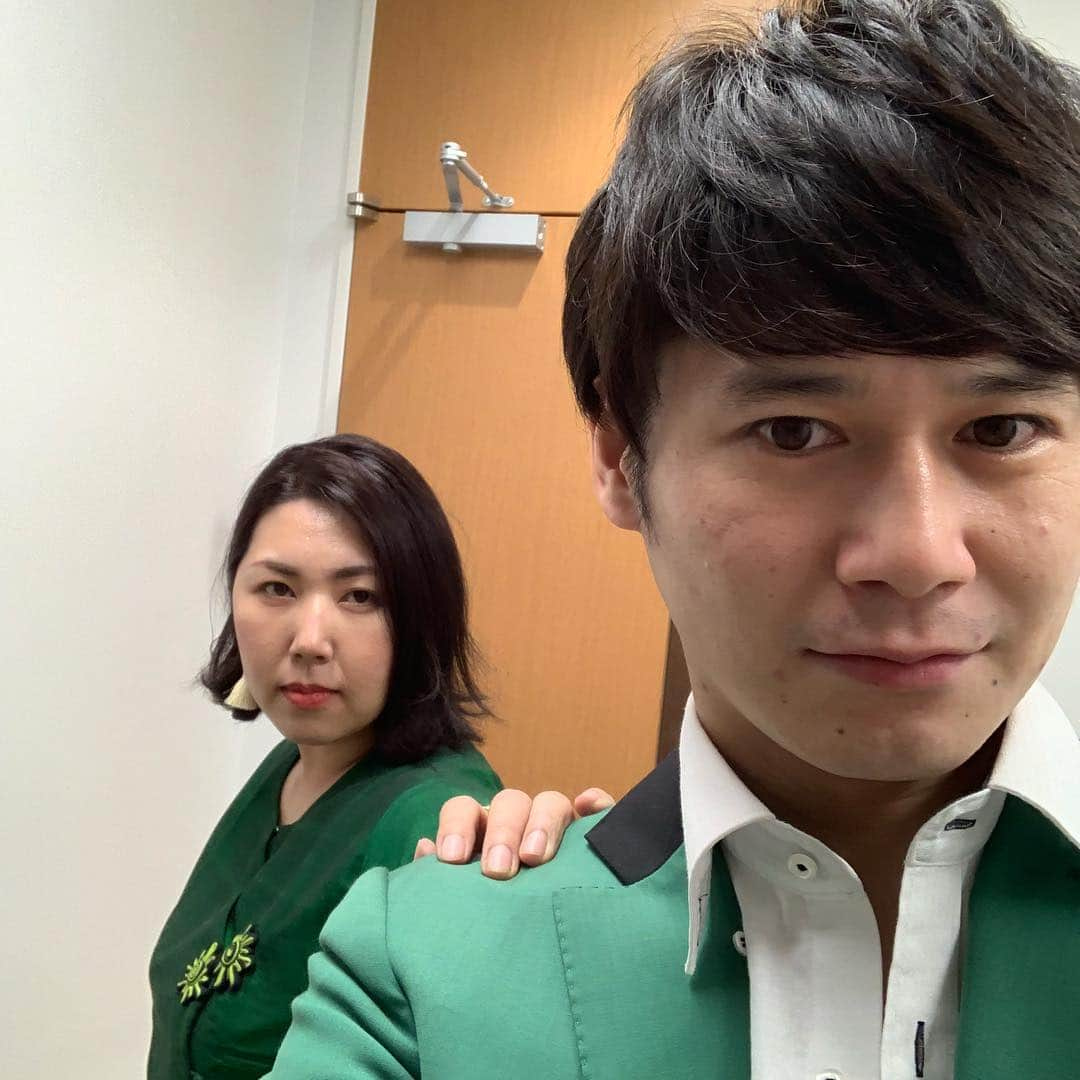 多田智佑さんのインスタグラム写真 - (多田智佑Instagram)「オールザッツありがとうございましたー！ 緑川まりがミャンマーから帰ってきたぞー！！ お土産くれたぞ！！ #トット #緑川まり #ミャンマ川まり #オールザッツ漫才 #おれのこと好きなんか」12月30日 5時36分 - tottotada