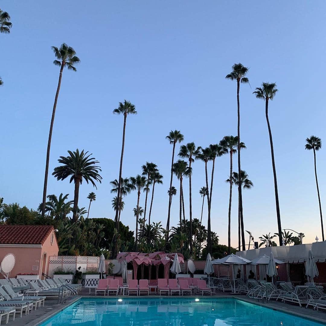 鈴木一真さんのインスタグラム写真 - (鈴木一真Instagram)「The Oasis in LA🏝 さぁ、明日から大掃除だ😅 #ChristmasWeek #ChristmasHoliday #Family」12月30日 9時10分 - _kazumasuzuki_