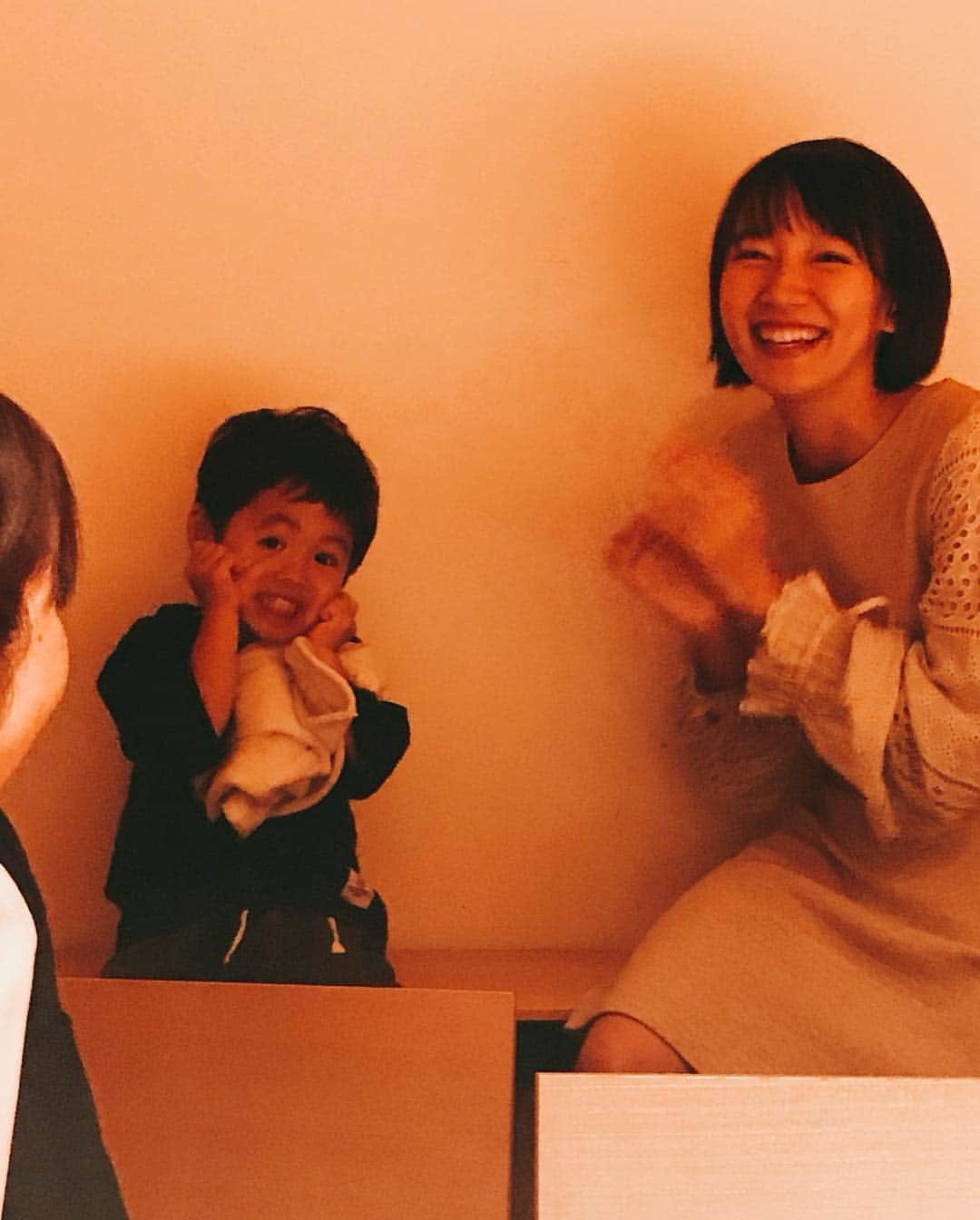 吉岡里帆さんのインスタグラム写真 - (吉岡里帆Instagram)「成長中。 隣で見守っていたい子。」12月16日 2時09分 - riho_yoshioka