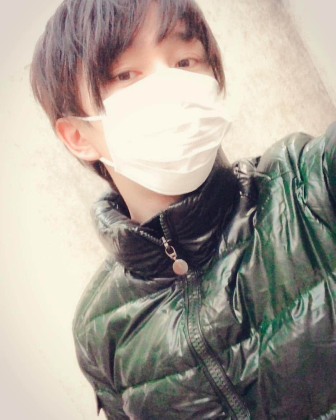 Daisukeのインスタグラム：「#週末の北海道に向けて #冬服に衣替え #髪もさっぱり #お陰で #たびたび年齢確認される #アラサーです」