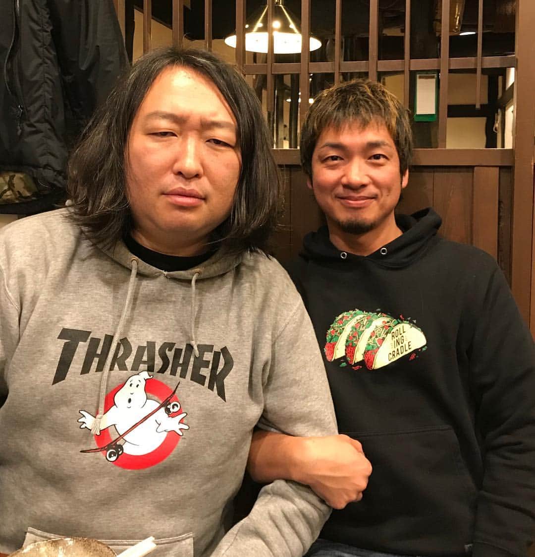 のインスタグラム：「CAFFEINE BOMBの社長モッピー。 顔、、、顔デカ！！！！！ #HEY-SMITH #dustbox #インスタ映え」
