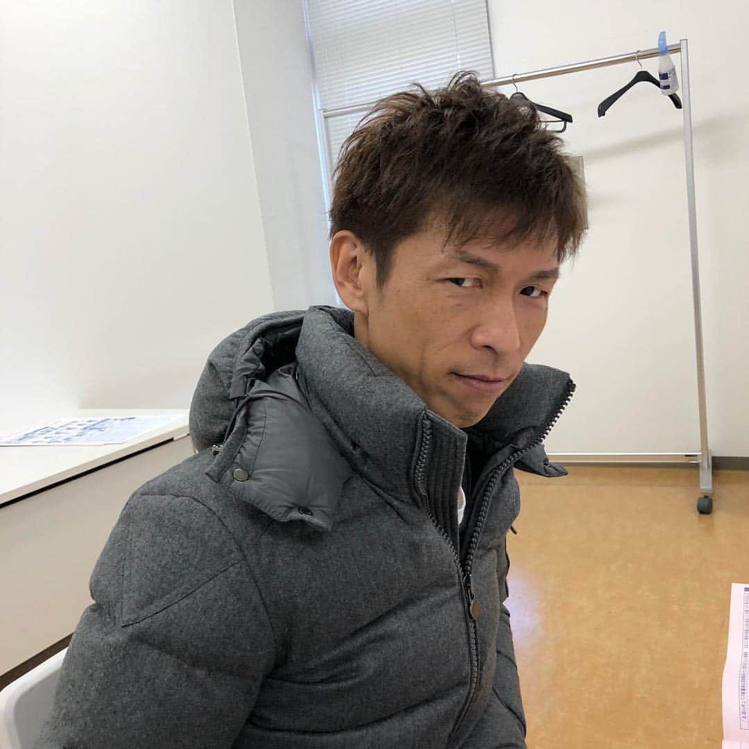 永島知洋さんのインスタグラム写真 - (永島知洋Instagram)「蒲郡の皆さんありがとうございましたー！ 池田浩二選手に頑張ってもらいましょうー！ #永島知洋  #ボートレース  #ボートレース蒲郡」12月16日 19時56分 - tomohiro.nagashima