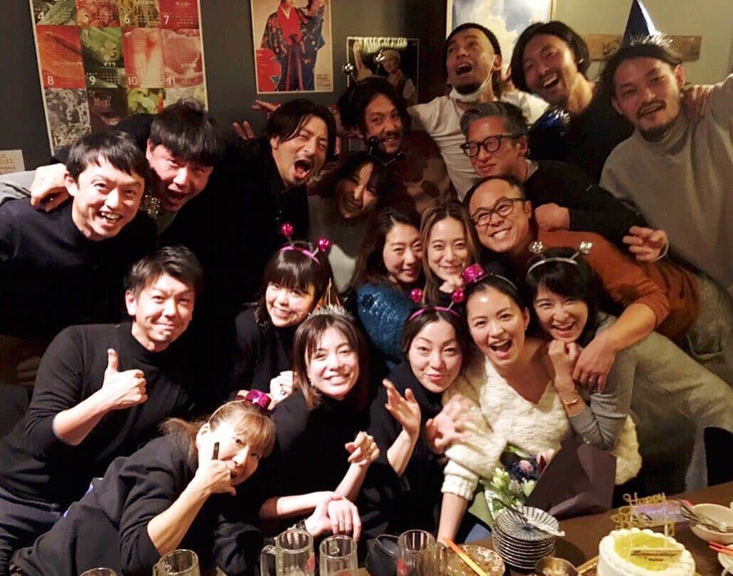 矢野未希子さんのインスタグラム写真 - (矢野未希子Instagram)「あー笑った笑った 笑いジワ増えるわぁ😂  今年も大好きなみんなと集まれて嬉しい！  お誕生日お祝いしていただきました ありがとう✨✨✨」12月16日 20時03分 - mikko1104