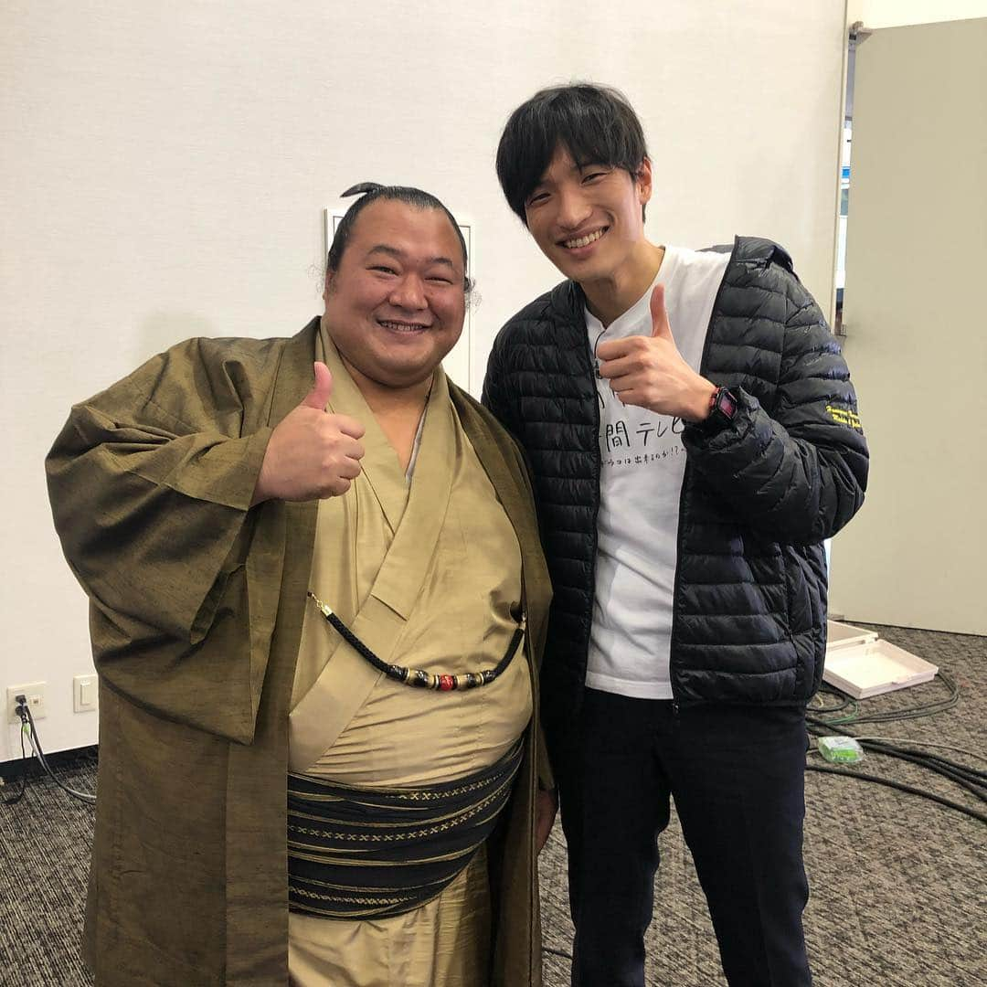 豊ノ島大樹さんのインスタグラム写真 - (豊ノ島大樹Instagram)「お疲れ様でした❗️ いい経験をさせてもらいました😁  #豊ノ島 #田中圭 #鈴之助 #鈴木おさむ #田中圭24時間テレビ」12月16日 21時51分 - toyonoshima_daiki