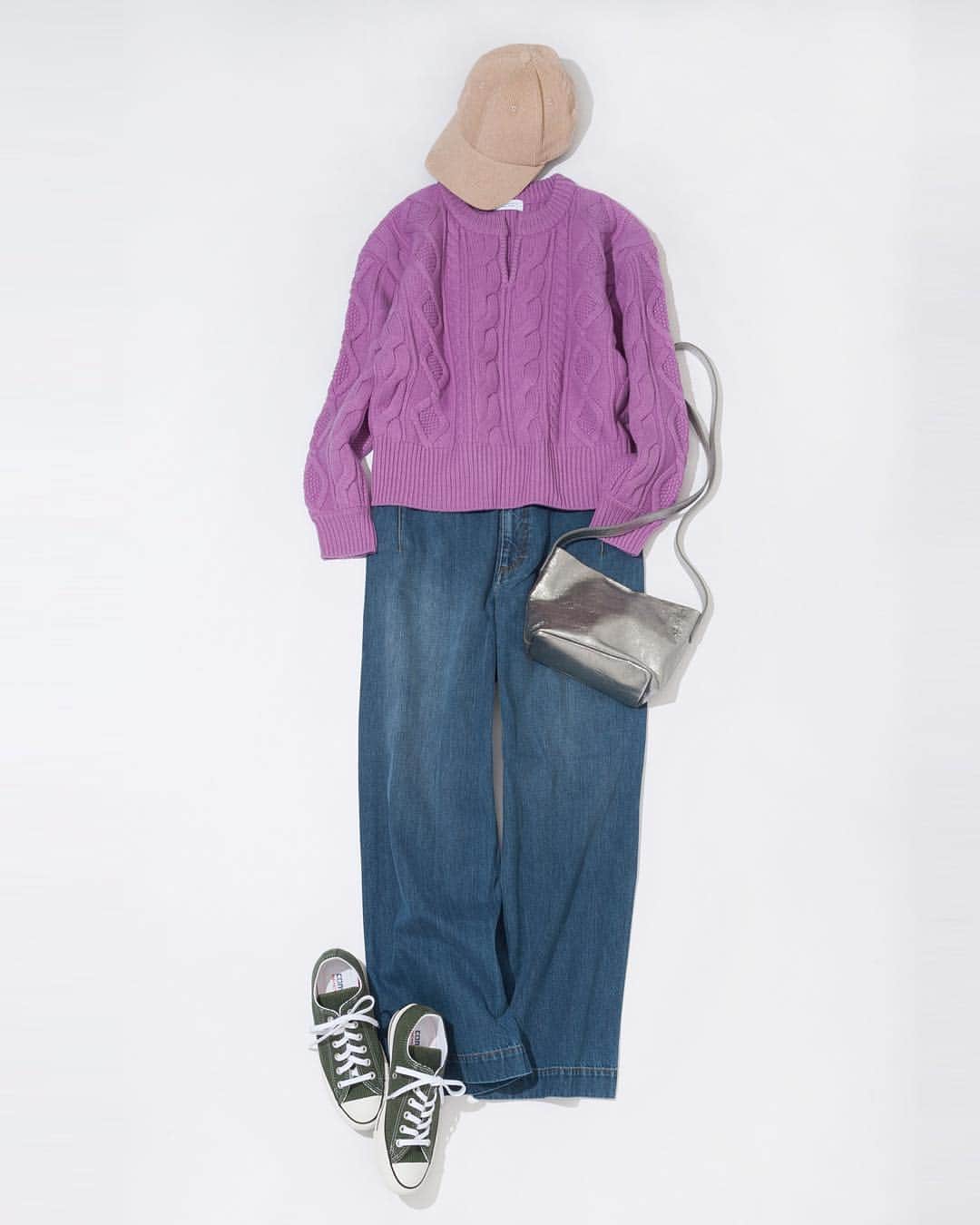 ルミネ公式のインスタグラム：「ピンク寄りのパープルで美人度アップ #ニット ¥15,000+TAX #パンツ ¥11,000+TAX #キャップ ¥2,900+TAX #バッグ ¥8,000+TAX #スニーカー ¥8,000+TAX ・ [ #LUMINEMAGAZINE ] #lumine #ルミネ #ルミネエスト新宿 #ビューティアンドユースユナイテッドアローズ #スローブイエナ #ムルーア #ローズバッド #ootd #outfit #fashion #coordinate #コーディネート #ファッション #デイリーコーデ #コーデ #フォロー #Megu http://magazine.lumine.ne.jp/?p=79639 ※商品の価格や取り扱い状況は撮影時点のもので、変更になることがあります。」