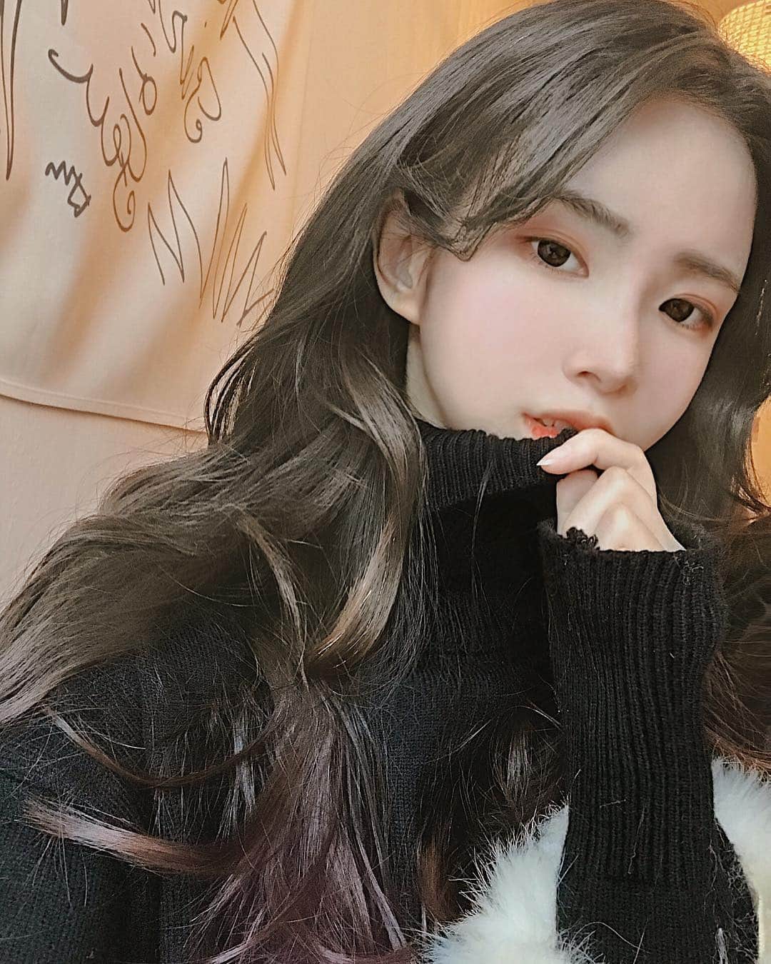ナ・ヒョンソンのインスタグラム：「🦊」