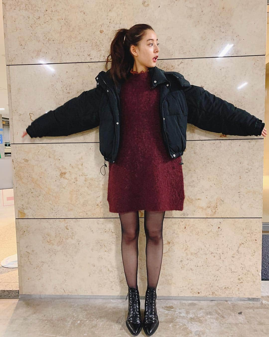 新木優子さんのインスタグラム写真 - (新木優子Instagram)「私服 outer : @sly_official  onepiece : @sly_official  blouse : @isabelmarant  shoes : @coach」12月17日 18時31分 - yuuuuukko_