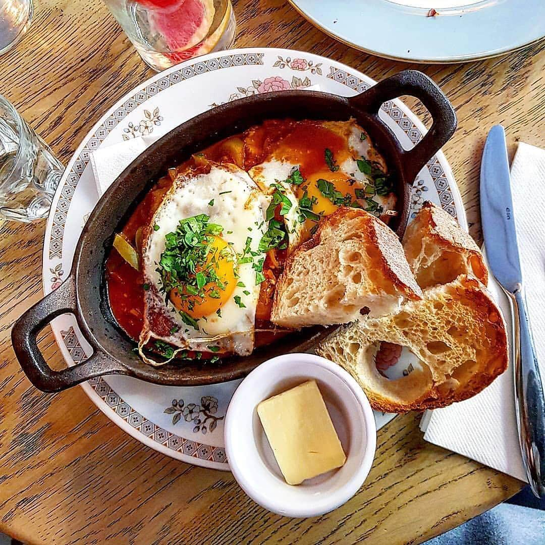 Top Cat Photoのインスタグラム：「TOP London 🍽 ☕️ @eggbreak_ldn 📷 @forksoflondon •  #toplondonresto #eatlikealocal #eatlikeaboss Look at the featured gallery to share the ❤️ #communityfirst #london #uk #toplondonphoto」