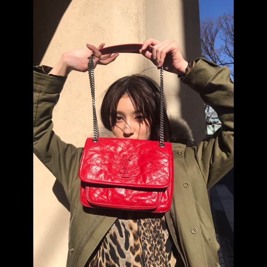 吉川愛さんのインスタグラム写真 - (吉川愛Instagram)「☺︎ みーてね。✔️ @ysl @drop_tokyo #YSL #SaintLaurent #YvesSaintLaurent」12月17日 21時20分 - ai_yoshikawa_official