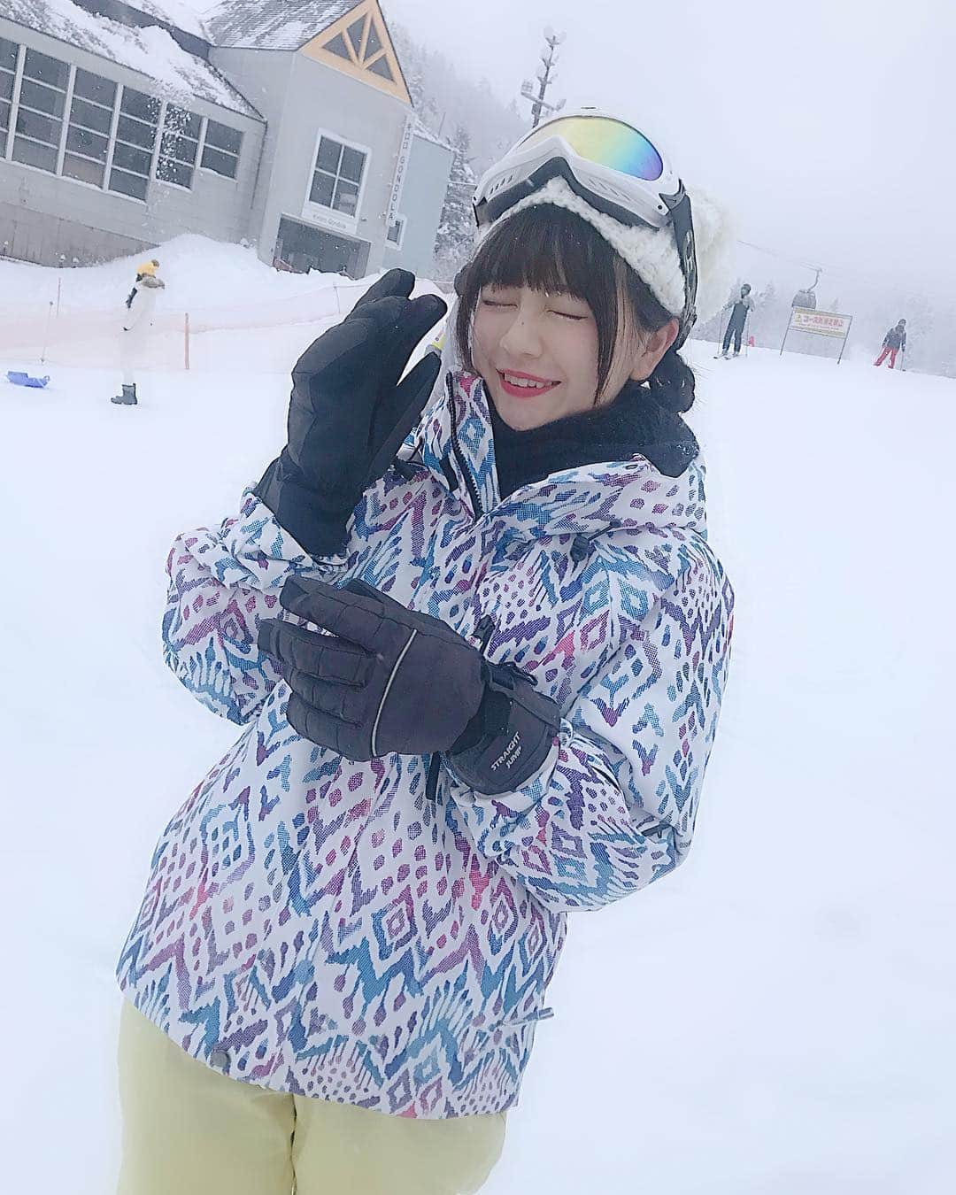 廣川奈々聖さんのインスタグラム写真 - (廣川奈々聖Instagram)「雪だ〜(´•ᴗ•⸝⸝ก )❄」12月17日 21時59分 - nanaseven7_u_u
