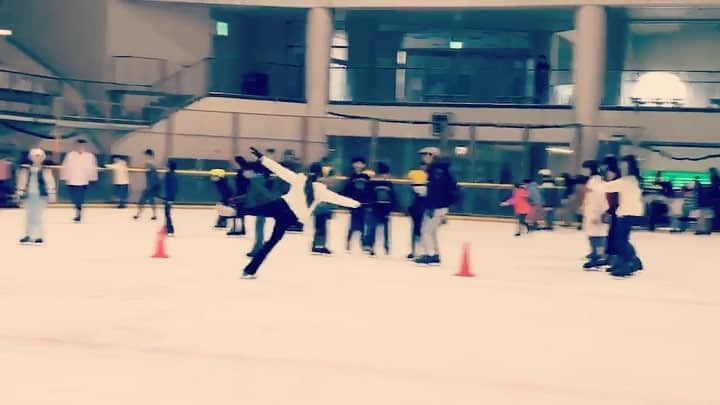 石川翔子のインスタグラム：「久々に♡やっぱり楽しかった〜‼︎ #figureskating #2018 #3t #tripletoe」