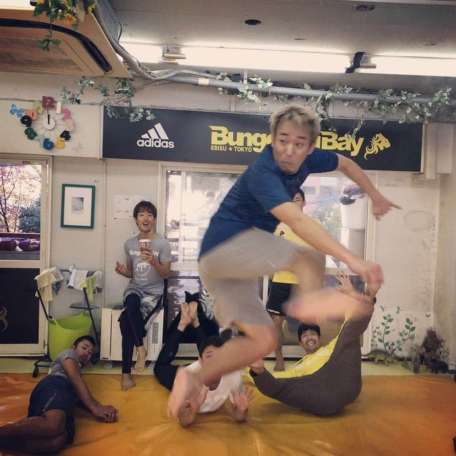 ファンキー加藤さんのインスタグラム写真 - (ファンキー加藤Instagram)「#キックボクシングジム  #bungelingbay  #40代 #初トレーニング #初ローリングソバット #今日もいい汗かいた #ありがとうございました」12月18日 13時35分 - funkykato_funkykato_funkykato