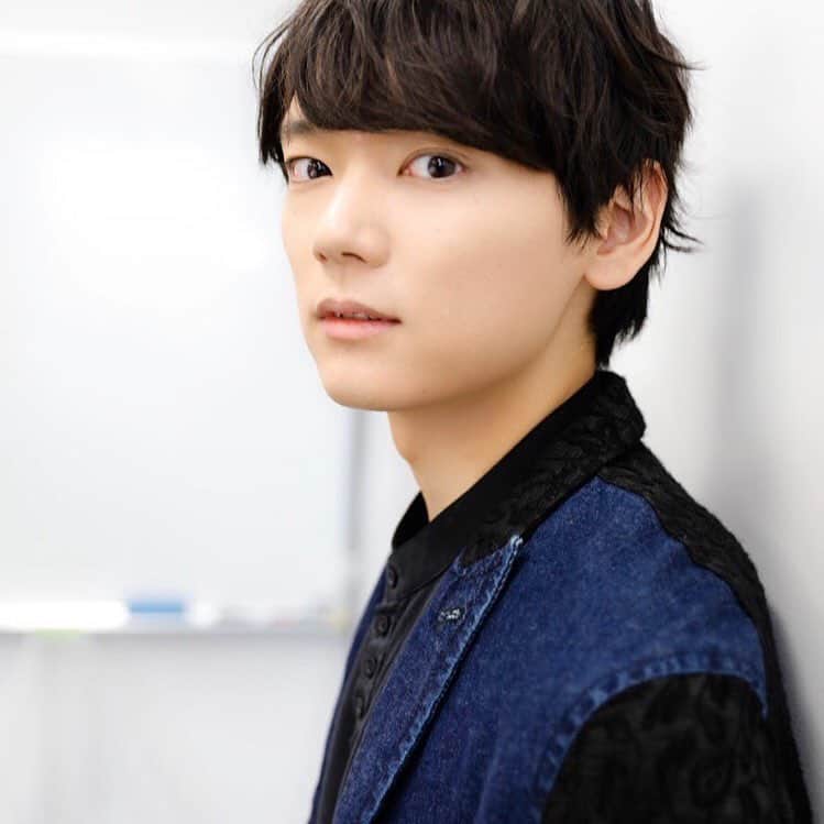 古川雄輝のインスタグラム：「31歳になりました。 これからも宜しくお願いします！ #古川雄輝 #yukifurukawa #誕生日」