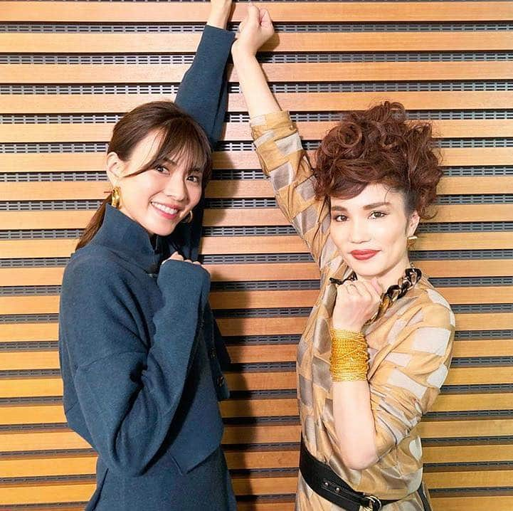 平野ノラさんのインスタグラム写真 - (平野ノラInstagram)「この後 『ヒルナンデス！』 カバンの中身覗くデスのコーナーにモデル安座間美優ちゃん登場！ 観るっきゃないゾ🔎👀 #安座間美優 さん #平野ノラ #カバンの中覗くんデス #ヒルナンデス」12月18日 11時49分 - noranoranora1988