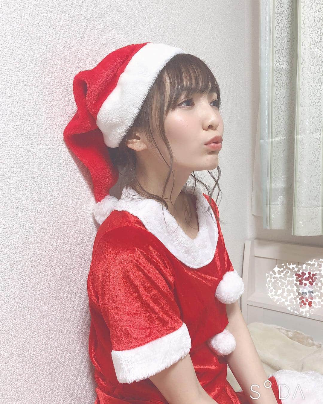ほのかさんのインスタグラム写真 - (ほのかInstagram)「一足お先のサンタさん🤶✨ クリスマスのみんなの予定はなぁに？💭 #Xmas #Xmastree #Christmas #クリスマス #クリスマスツリー #fashion #fashionistas #me #corde #photo #honoka #instagood #Japan #ほのか #instafashion #グラビア #グラビアアイドル #サンタ #サンタコス #サンタコスプレ #santaclaus #harmonypromotion」12月18日 22時00分 - nononon159