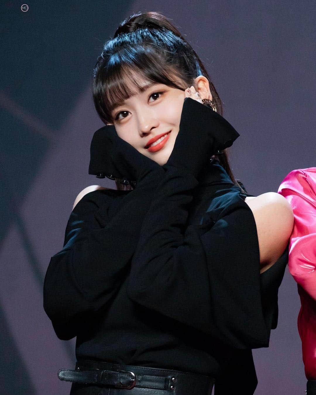 モモさんのインスタグラム写真 - (モモInstagram)「♡ [Fantaken] 181214 - MAMA 2018 in Hong Kong -  #MOMO #트와이스 #모모 #平井もも #もも #TWICE © MO」12月18日 22時03分 - momojype