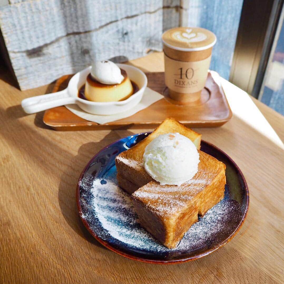 charmmy_officialさんのインスタグラム写真 - (charmmy_officialInstagram)「🍴 #gourmet #cafe @ DIXANS（ディゾン） (東京/神保町) photo by @ japancake_trip . 美味しいケーキ・トーストがオススメの ガラス張りのお洒落なお店☕✨ . 新作のデニッシュトーストは🍞 外側はサクサク中はもっちり食感 . バターと香りとアイスクリームの 組み合わせが癖になる一品🍨 . ೫┈┈┈┈┈┈┈┈┈┈┈┈┈೫ charmmy公式インスタグラムで ご紹介させていただくお写真を募集中📸 . 皆様のお気に入りの1枚に #チャーミースナップ をつけて投稿してくださいね☺️ . ※写真利用にまつまる利用規約はTOPページのリンクよりご確認ください♪ ೫┈┈┈┈┈┈┈┈┈┈┈┈┈೫ . #toukyo # #jinbotyou #cafe #dixans #instagood #instacake #東京スイーツ #神保町スイーツ #神保町カフェ #東京カフェ #カフェ巡り好きな人と繋がりたい #インスタ映え #カフェ好き #カフェめぐり #カフェスタグラム #カフェ部 #スイーツ #スイーツ女子」12月18日 18時32分 - charmmy_official