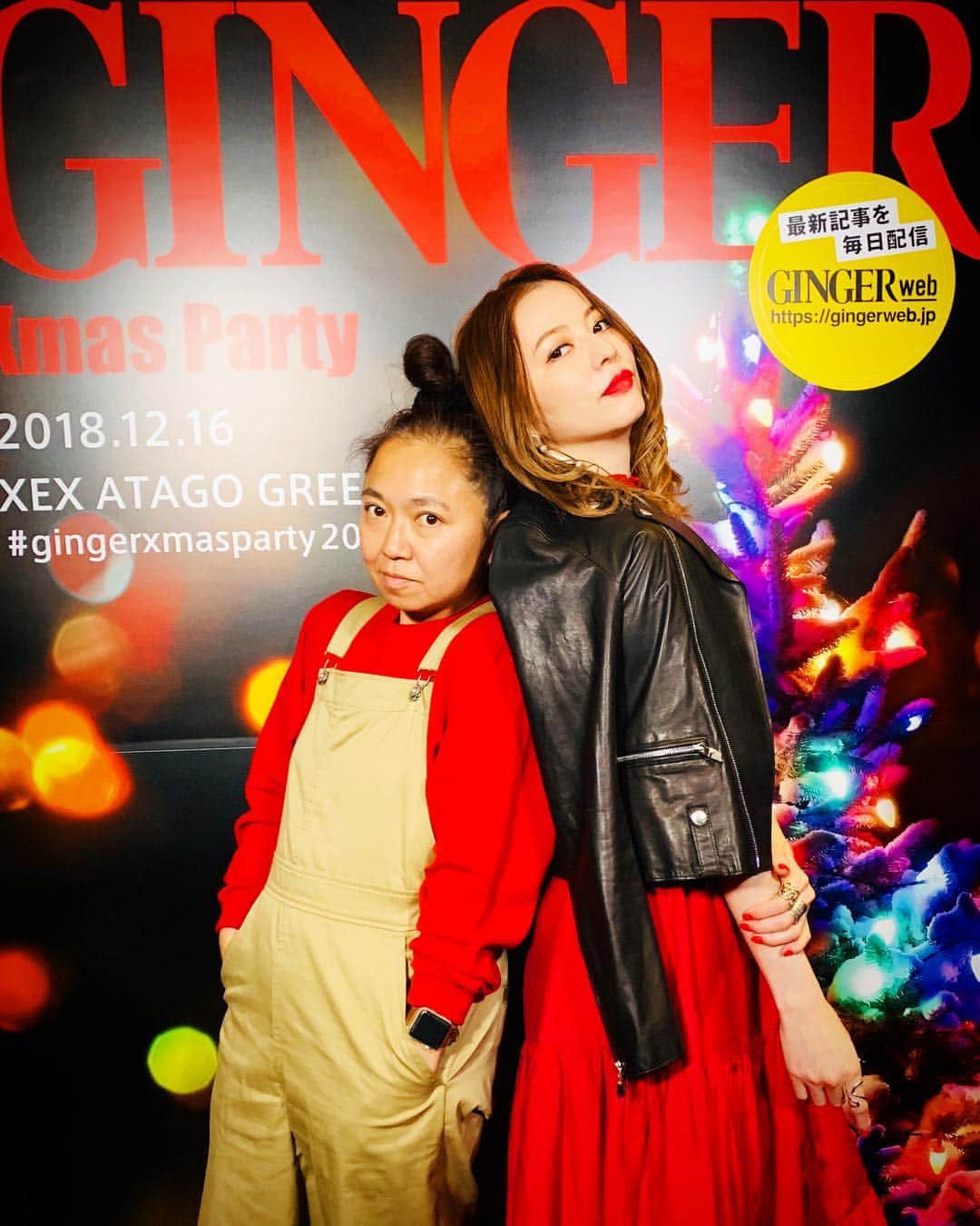 のインスタグラム：「Other photos 2,3,4😎✨ #iamkarina #itisnotfake #forreal #ginger #gingerxmasparty2018 #xex #xexatagogreenhills  #tokyo #japanese #magazine #model #christmas #party #2018 #likeacovergirl  #panel #会場にあったパネル Hair&Make の @kibeburu と 笑 #きべだんご  #covergirl に #ナリキリ #香里奈 #karina」