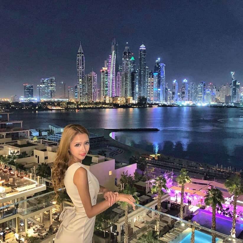 のインスタグラム：「ドバイ素敵〜😍💕✨ 来たばっかだけど絶対また来たい❤ #dubai #trip #ドバイ #ドバイ旅行 #海外旅行 #fivepalmjumeirah #ファイブパームジュメイラ」