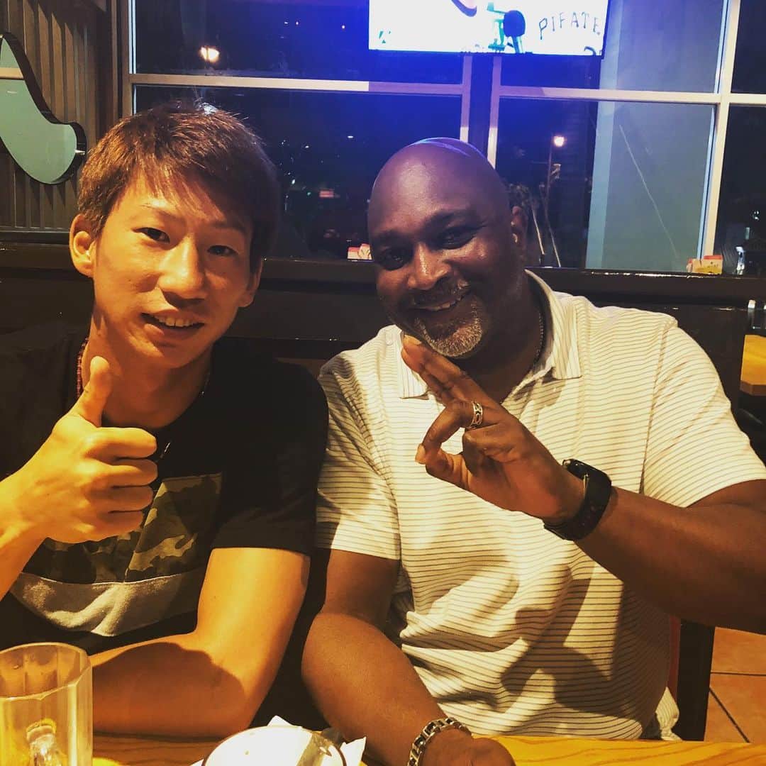 真砂勇介のインスタグラム：「#ちょっと前やけど #元 #ダイエーホークス #バルデス #食事さしてもらいました #めっちゃ #気さくの #面白い方でした #マッサgogogo」