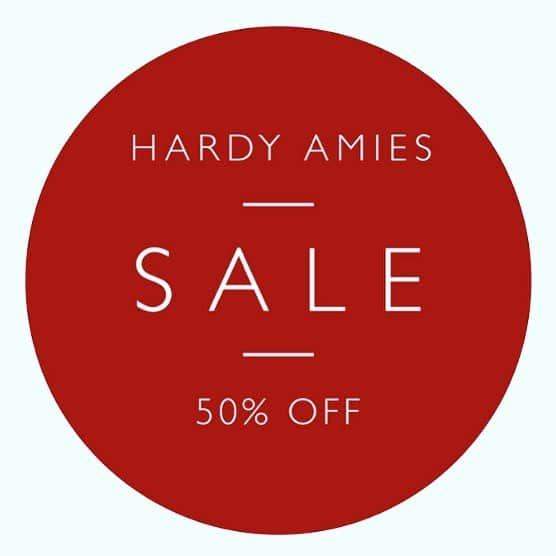 ハーディエイミスのインスタグラム：「Shop the end of season sale with 50% off. Online and in-store now. #sale #menswear」