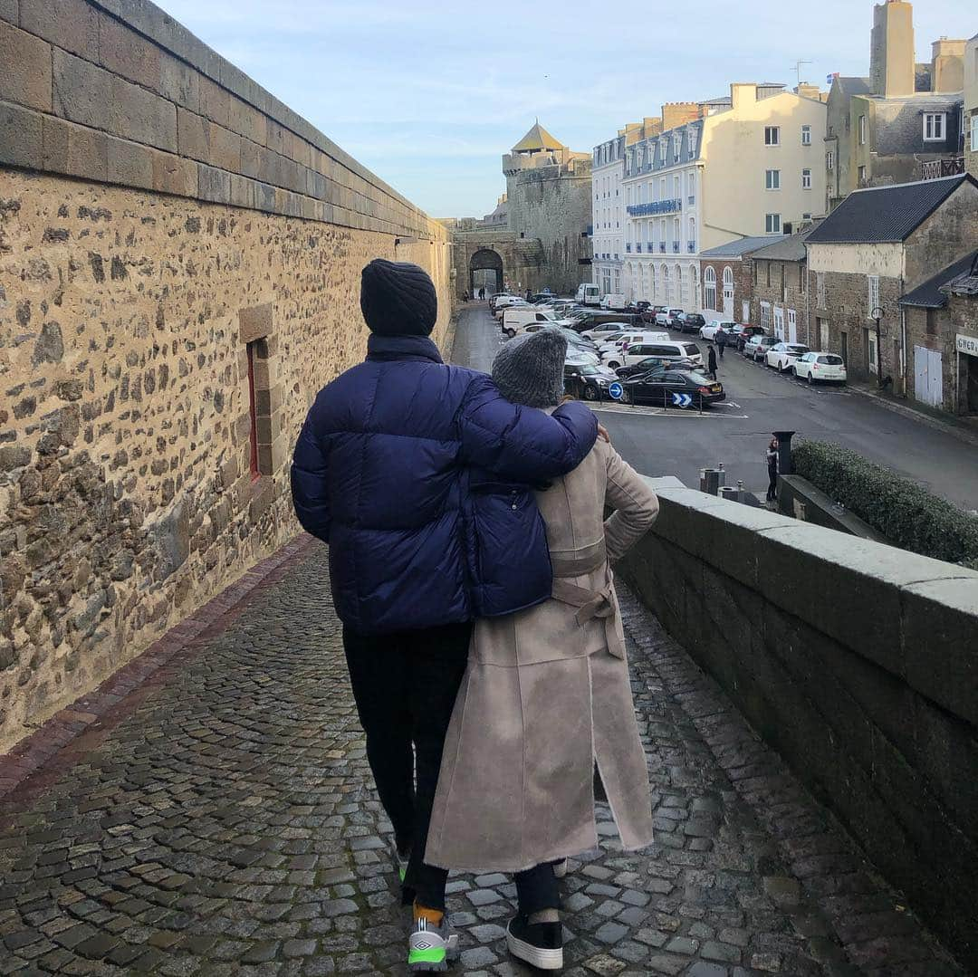 キ・テヨンさんのインスタグラム写真 - (キ・テヨンInstagram)「#france #saintmalo #paris #연인 #부부 #kitaeyoung #eugene #love #forever #bouquet」12月19日 3時34分 - kitaeyoung