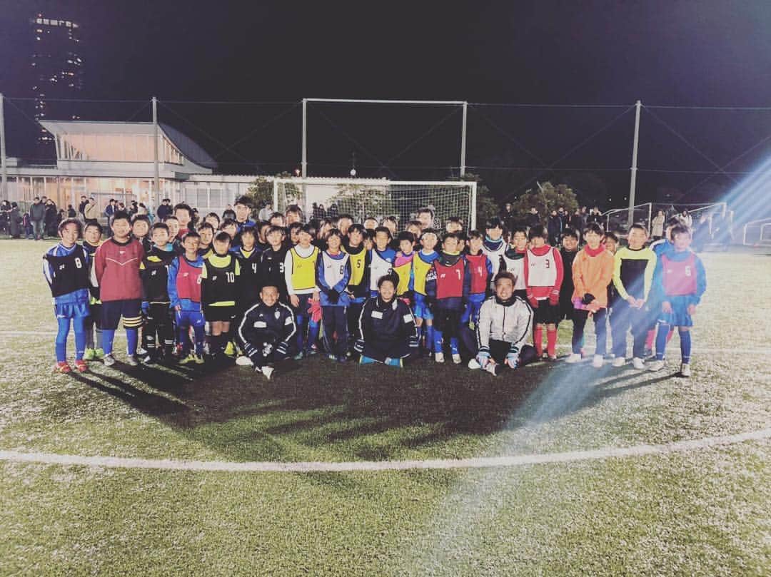 松田力のインスタグラム：「少し前にスクールの子達とサッカーしてきました！  #アビスパ福岡  #松田力  #神山竜一  #實藤友紀  #avispa  #fukuoka  #福岡」