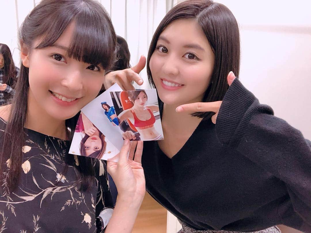 川崎あやさんのインスタグラム写真 - (川崎あやInstagram)「昨日、ゆめちゃんのレースクイーン大賞のギャルパラプレミアム会員投票をしてそのスクショ画面を見せると、なんと！！生写真が3枚ももらえたの🙆❤️私ももちろんスタッフさんに見せて写真もらいました！！！ 23日の撮影会でもやるみたいなので、今のうちに投票してスクショしておいた方がいいよ！  @___yuume.18  #林ゆめ #川崎あや #レースクイーン大賞」12月19日 10時50分 - kawasaki__aya