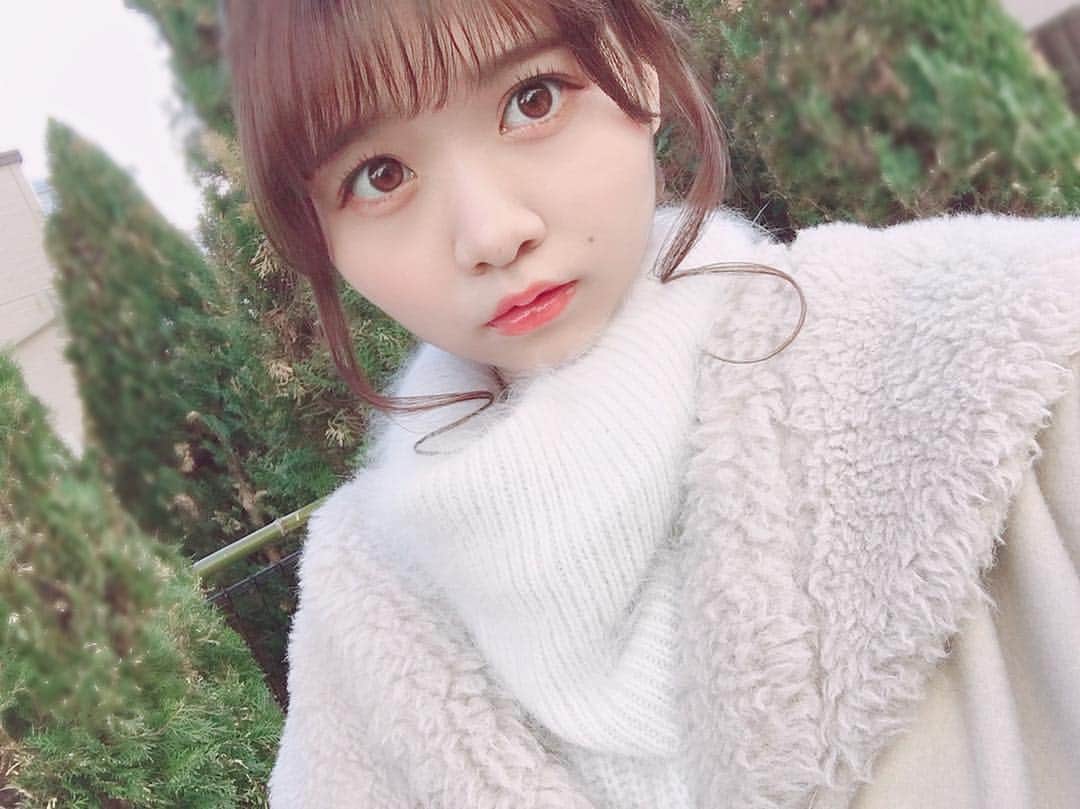 橋村理子のインスタグラム：「冬の女の子は好きですか👩‍❤️‍💋‍👩？❤︎ #アプガ2 #idol #アイドル #selfie #snidel #のコート #めっちゃお気に入り 😳」