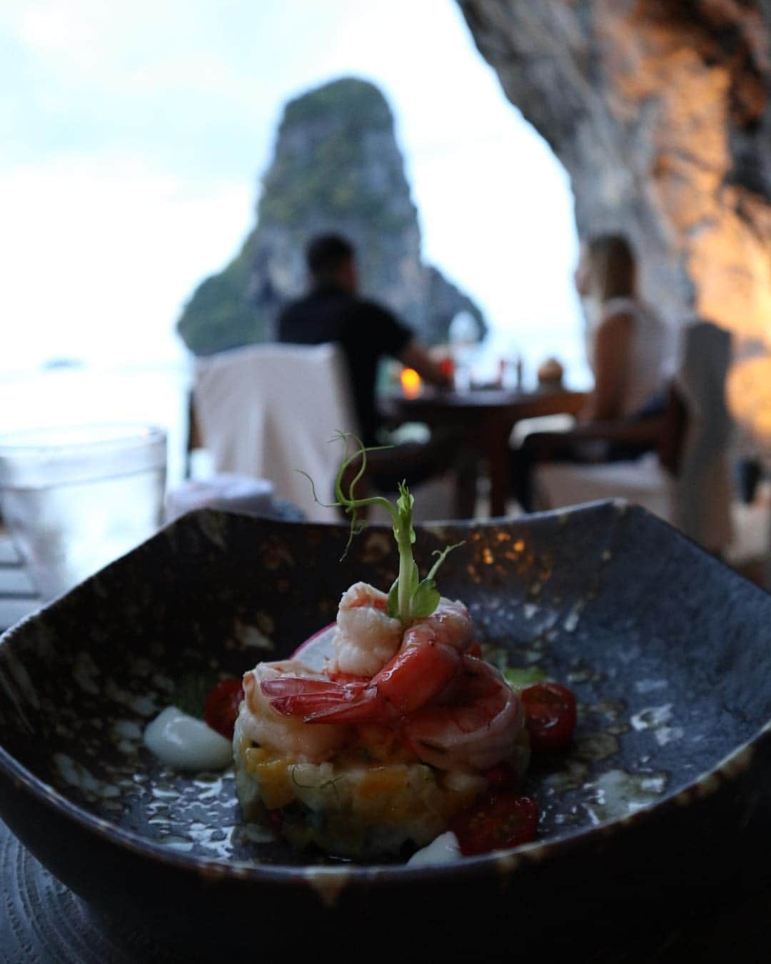 濱野りれさんのインスタグラム写真 - (濱野りれInstagram)「Getting blue cave!!🤫✨💎 Famous photo spotting in Krabi...I'm happy to be here💙 . . #thegrotto#seafoodrestaurant #caverestaurant#inthecave#rayavadee#krabi#thaibeach#visitThailand #thaitraveling#mythailand #travelcommunity#girlslovetravel#traveltoexplore#travelaroundtheworld#exploretheworld#meettheworld#passportlife #leadinghotels #naturephotography  #ラヤバディ#クラビ#タイ旅行#旅好き#離島」12月19日 17時43分 - riregram