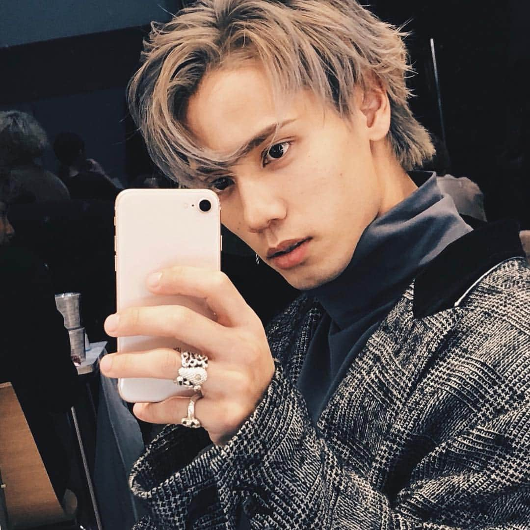 THE RAMPAGE from EXILE TRIBEさんのインスタグラム写真 - (THE RAMPAGE from EXILE TRIBEInstagram)「・ Shooting... Kenta Kamiya」12月19日 18時09分 - the_rampage_official