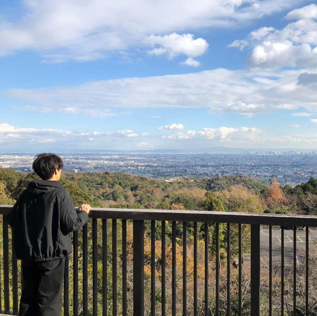 西野恭之介さんのインスタグラム写真 - (西野恭之介Instagram)「誰もいてない神社にアトムと行ってきた。  #ゴーン」12月19日 20時50分 - choplin_nishino