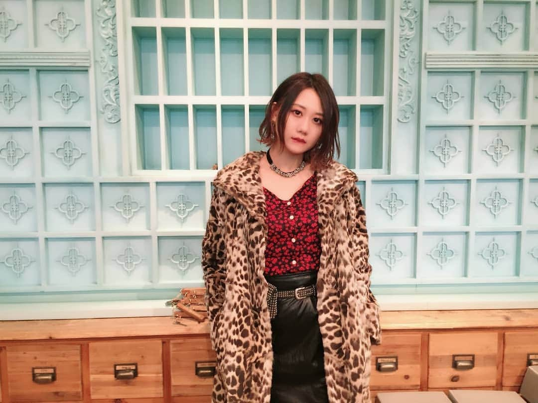 古畑奈和さんのインスタグラム写真 - (古畑奈和Instagram)「なにか、ワクワクすることないかなー  新しい刺激を求め中 昔から刺激が欲しいと言いがち  アルバム発売で何か進展あると良いな  因みにMVの衣装です」12月19日 22時04分 - nao_furuhata